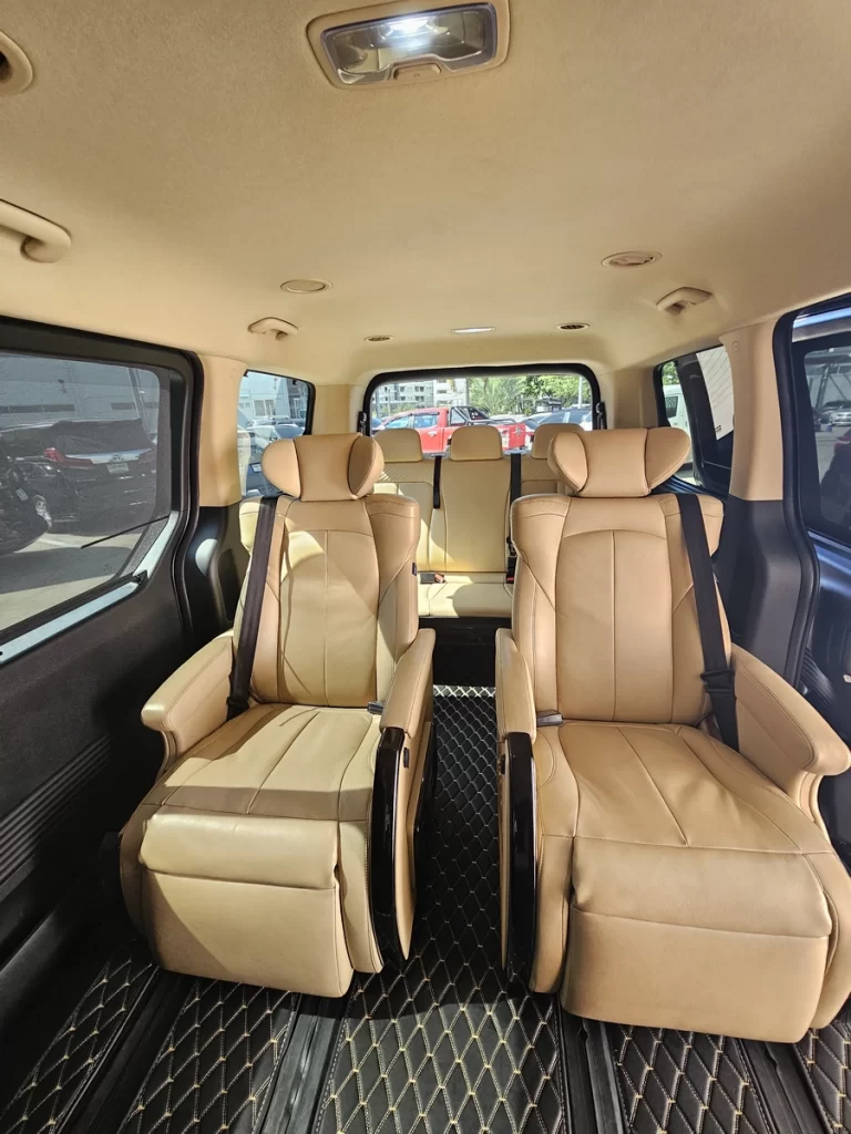 ห้องโดยสารรถ Staria เบาะ VIP